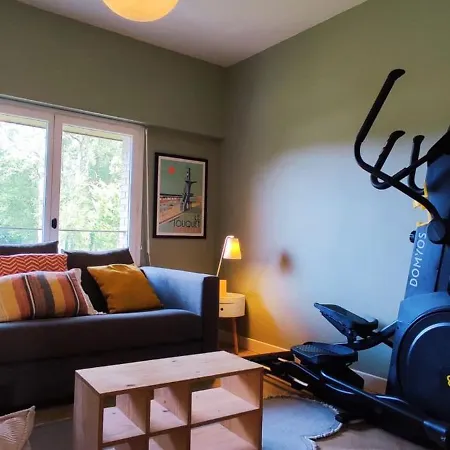 Tamaris, Avec Tres Grand Jardin Villa