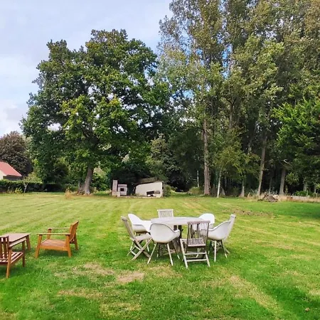 Tamaris, Avec Tres Grand Jardin Villa